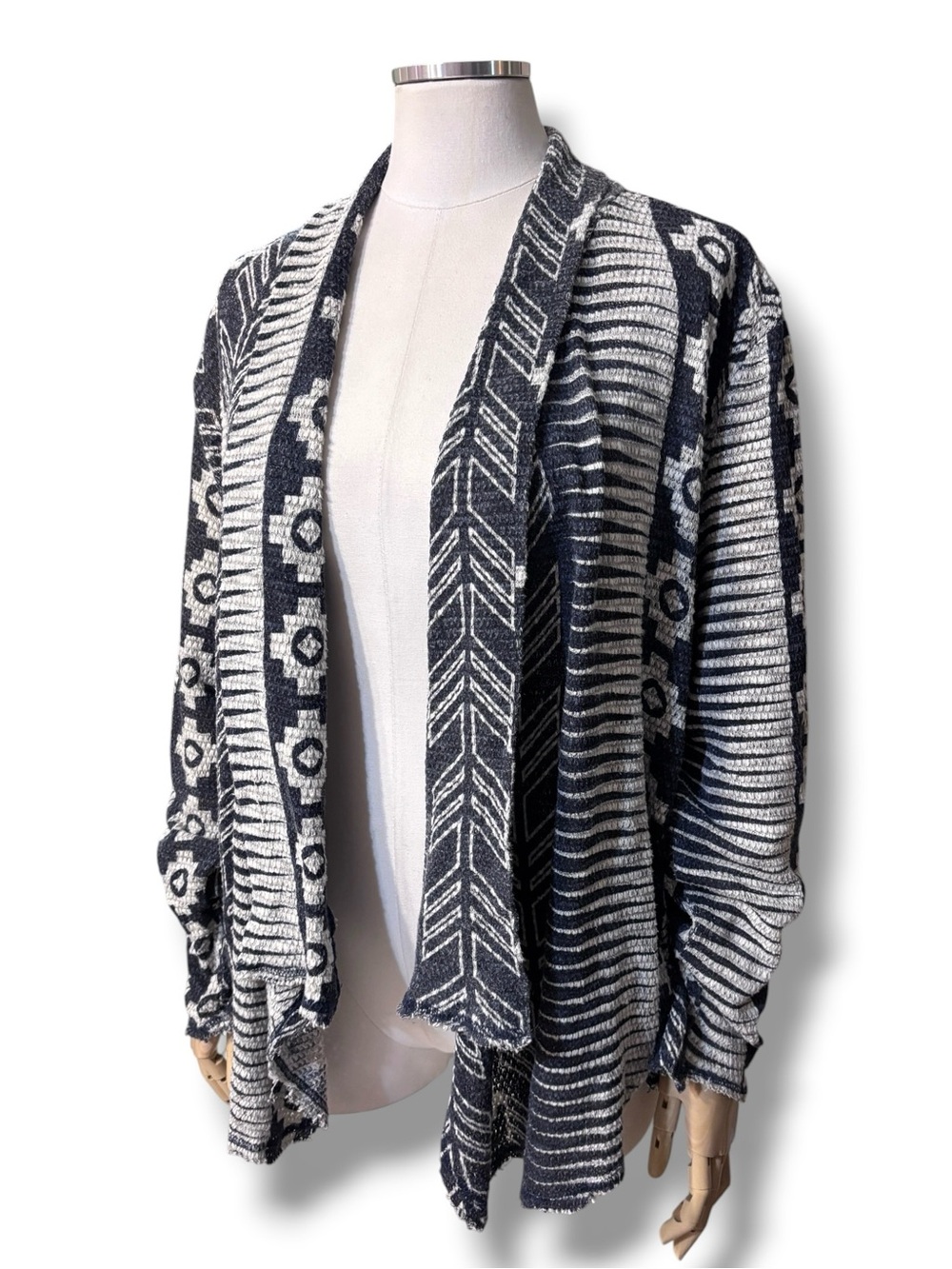 ARIAT Clarita Open Draped Front Tribal Print Cardigan Size Large